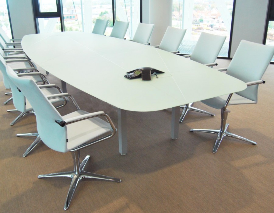 klober, klöber, rabobank, interieur, kantoorinrichting, bureaustoel, bureau, design, boardroom